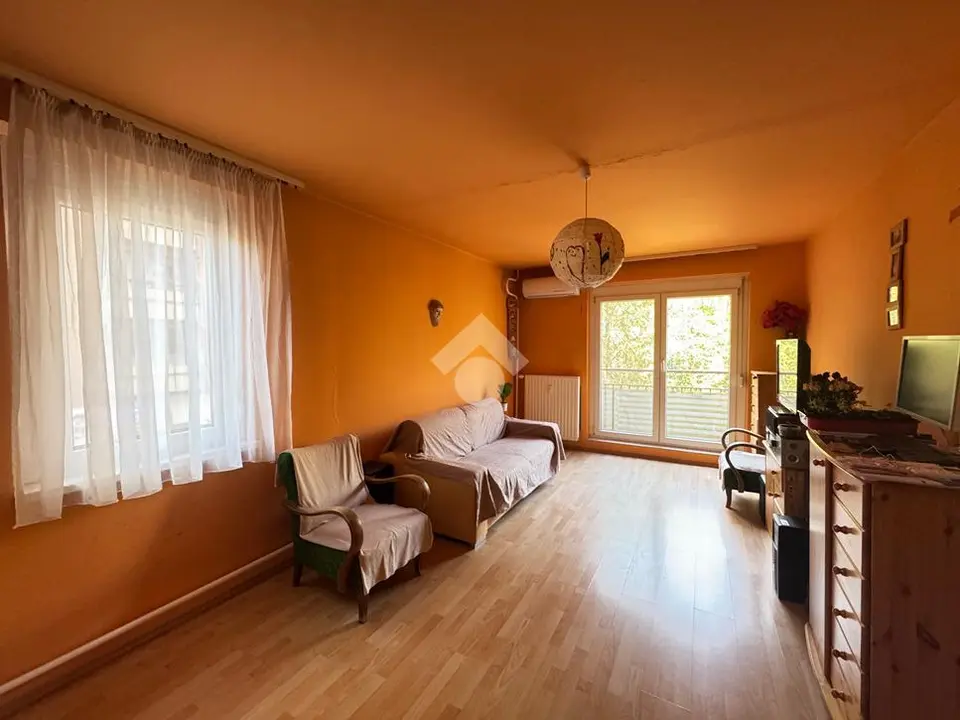 Lakás eladó – Budapest