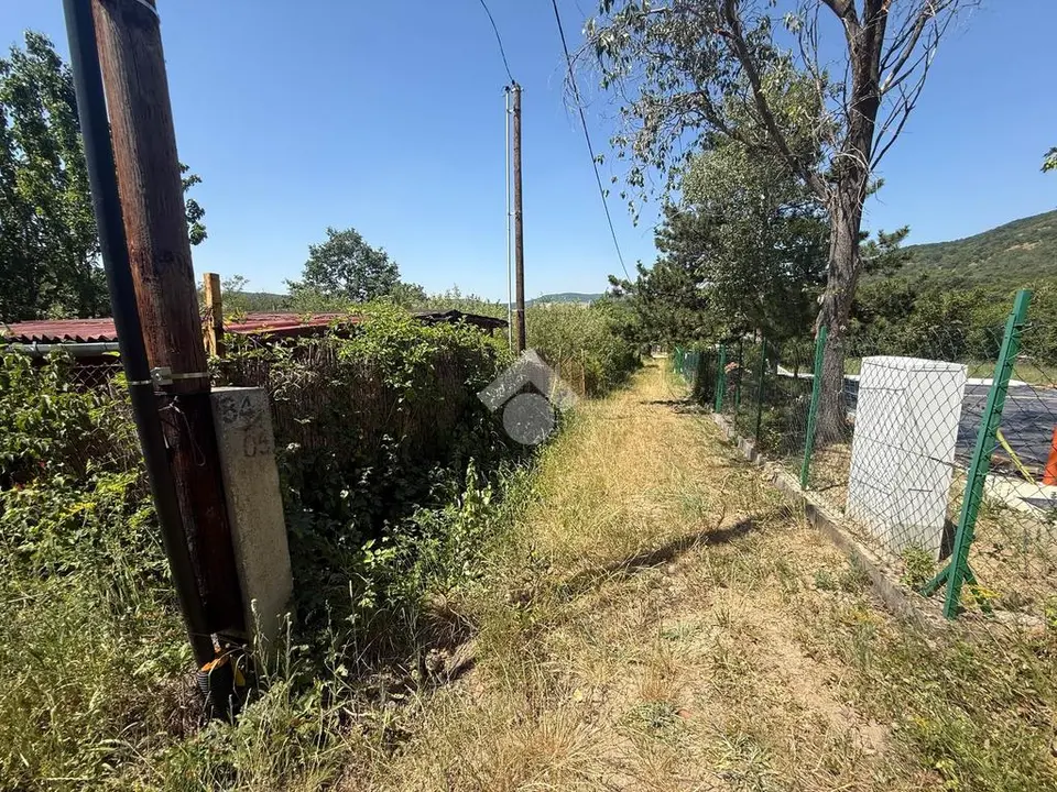 Lakóövezeti telek eladó – Pomáz