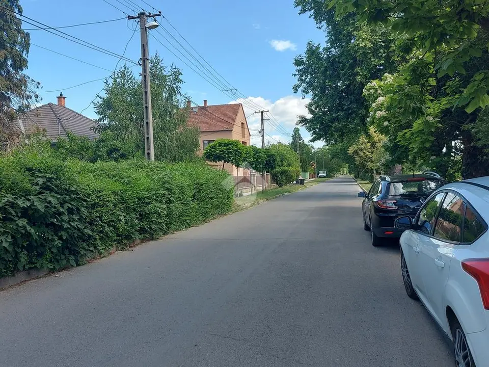 Ház eladó – Göd