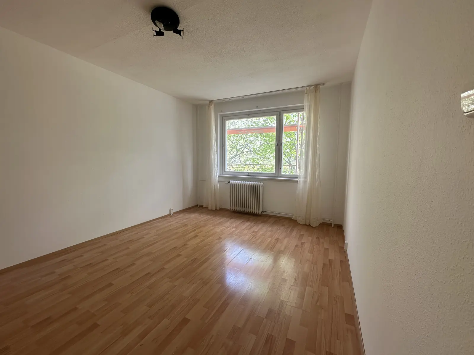Dunaújvárosban, Béke városrészben kiadó lakás