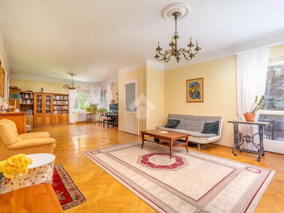 Lakás eladó – Budapest