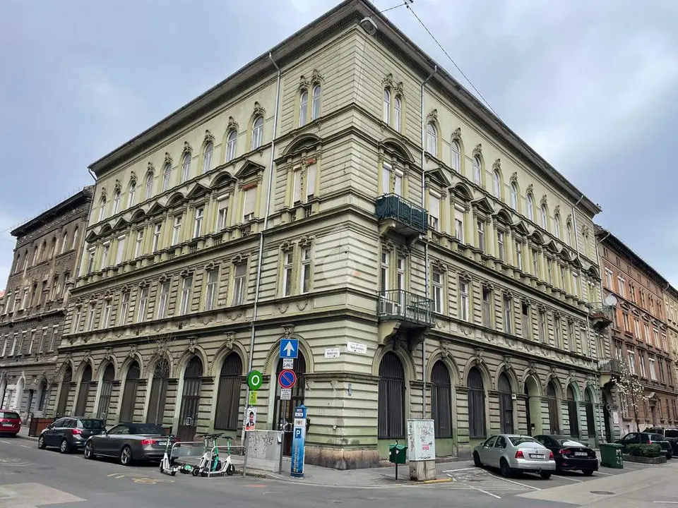 Lakás eladó – Budapest