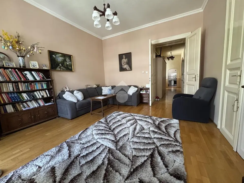 Lakás eladó – Budapest