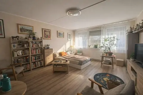 Lakás eladó – Budapest