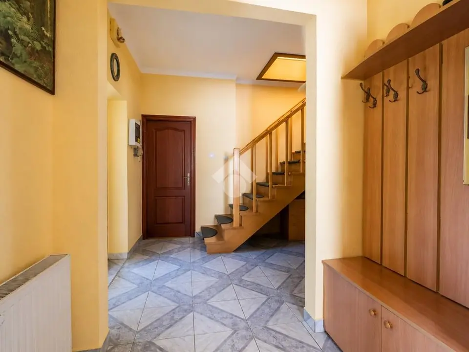 Ház eladó – Budapest